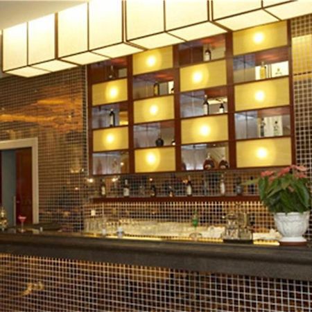 שנג'ן Royal Century Hotel מראה חיצוני תמונה