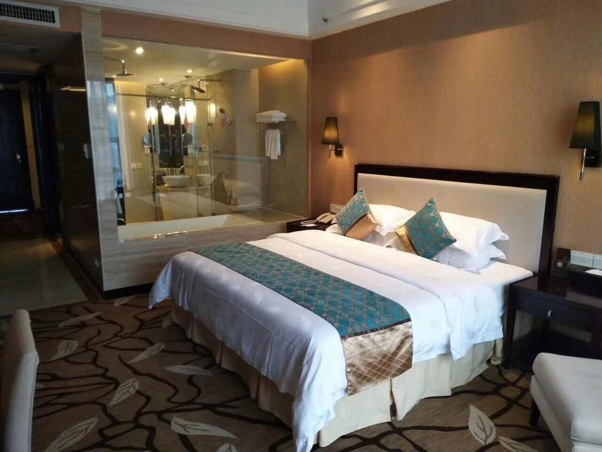 שנג'ן Royal Century Hotel מראה חיצוני תמונה